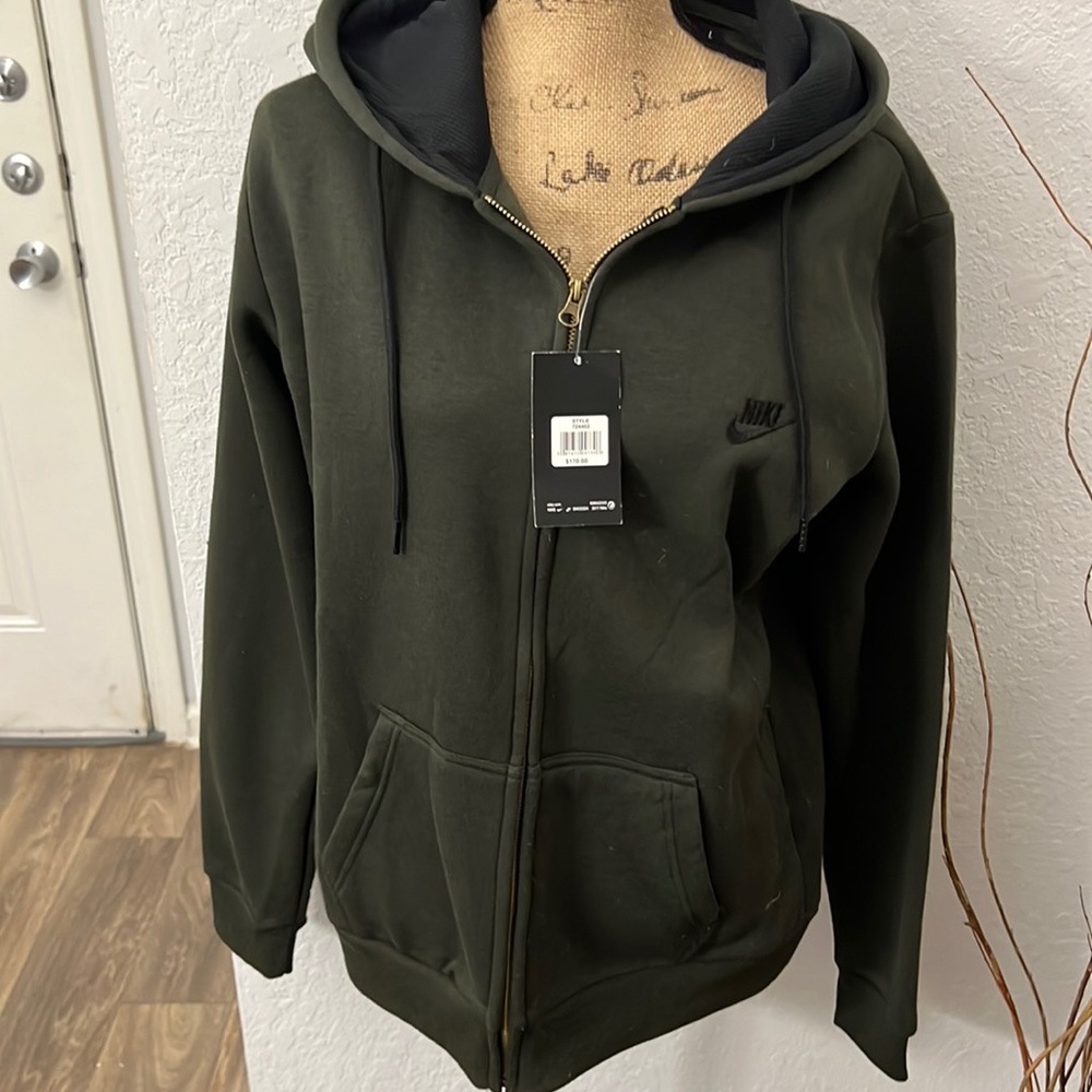 Men’s Nike sweatsuit